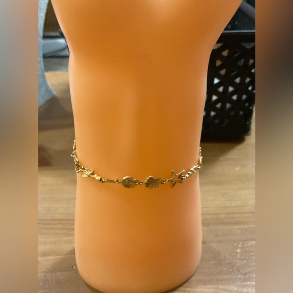 Beverly Hills Gold: 14k yellow gold ocean/sea life diamond cut vintage bracelet - Picture 8 of 9